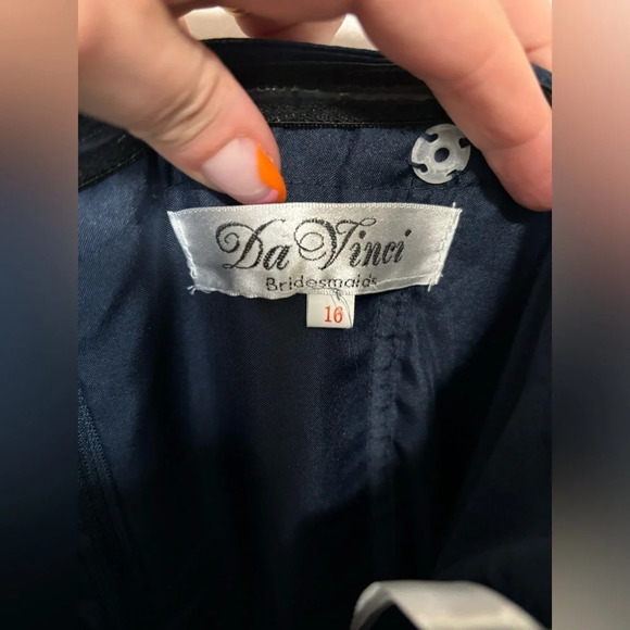 DA VINCI Bridesmaid Dress (16) - Picture 5 of 8